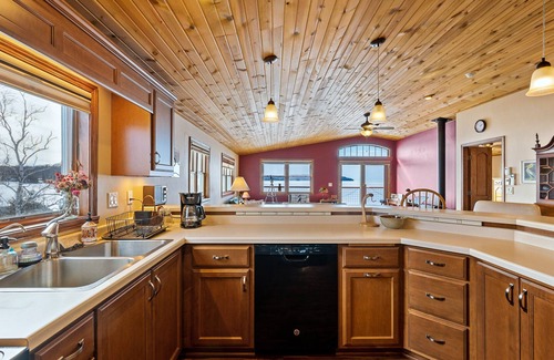 Gills Rock Condo | Welcome to your Happy Place!