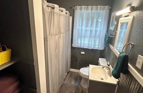 Mount Ida House | Welcoming 3-bedroom house near charming Mount Ida and Lake Ouachita!