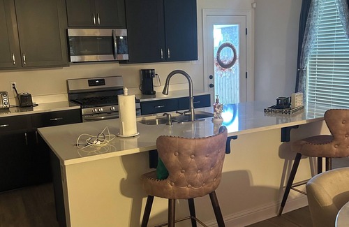 Burnside House | Welcoming 4-bedroom house with AC in charming Gonzales