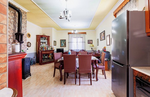 Korce Villa | Welcoming 5-bedroom villa in Maliq