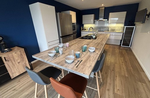 Bressolles Cottage | Welcoming cottage with pool and pet-friendly in Allier