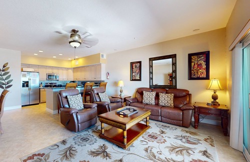 Independence Square Condo | Welcoming Gulf-front condo with pool & hot tub - direct beach access