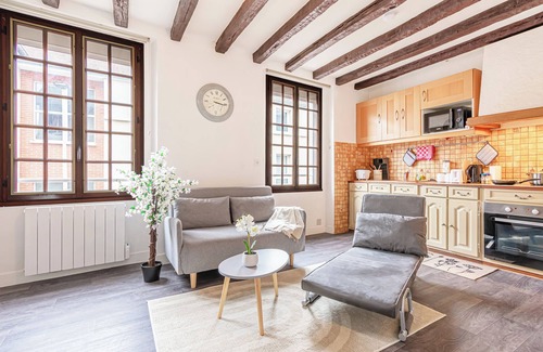 Le Pin Apartment | Well-equipped apartment/CDG AIRPORT/2024 Olympics/Villepinte/Paris Disneyland