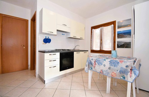 Rena Majore Apartment | Well-finished studio apartment with A/C wifi and veranda