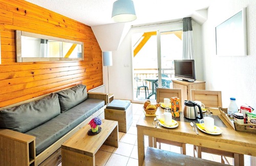 Saint-Mamet Apartment | Well-kept apartment in a mountain village