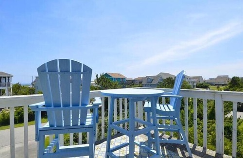 South Nags Head House | Well-maintained 4 bedroom home in quiet South Nags Head!