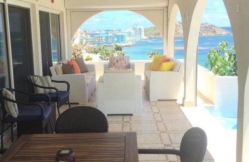 Oyster Pond House | Well maintained and makes you feel right at home