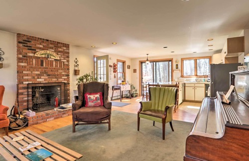 Wellfleet Villa | Wellfleet Villa w/ Deck 1 Mi to Trails & Coastline