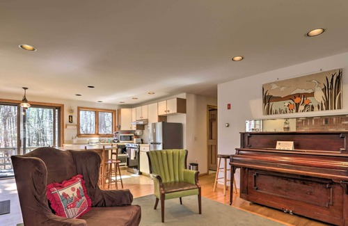 Wellfleet Villa | Wellfleet Villa w/ Deck 1 Mi to Trails & Coastline
