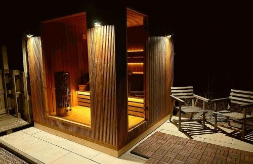 Trebechovice pod Orebem Apartment | Wellness Chata Hideaway se saunou a vířivkou