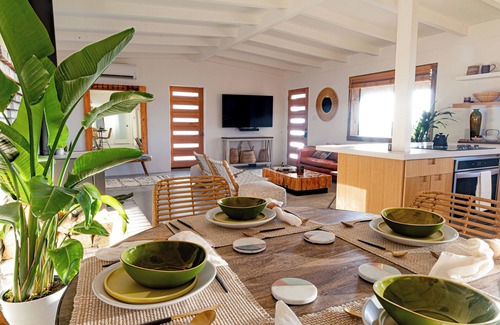 Joshua Tree House | Wellness Stay ~ Sauna/Hot Tub/Cold Plunge Tub/Stock Tank Pool