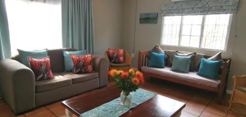 Hluhluwe Apartment | Weltevreden Cottage at Ngweni Private Game Farm