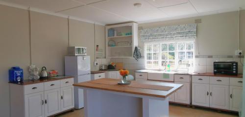 Hluhluwe Apartment | Weltevreden Cottage at Ngweni Private Game Farm