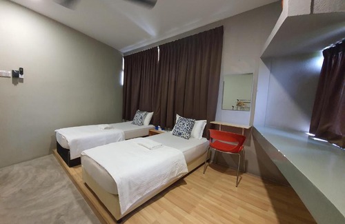 Downtown George Town House | Welton Room near Gurney Jalan Burma Georgetown
