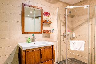 Chengdu City Centre Hotel | Wenjun Courtyard Hotel -5 mins walk from Tonghuimen metro station, near Tianfu square, close by culture park and Sichuan opera house, English speaking service, local tours