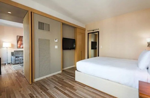 Central Park South Hotel | West 57th Street, a Hilton Club - 1 - Bedroom - 1 BD