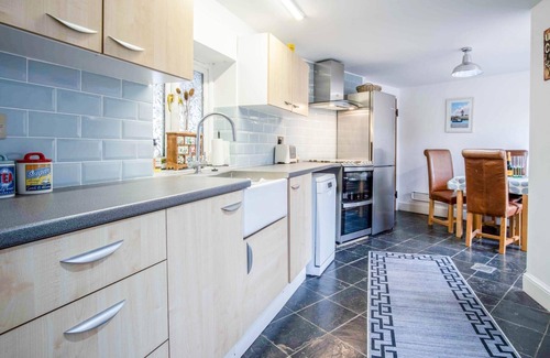 Llansadwrn Cottage | West Barn - 2 Bedroom Cottage - Llandeilo