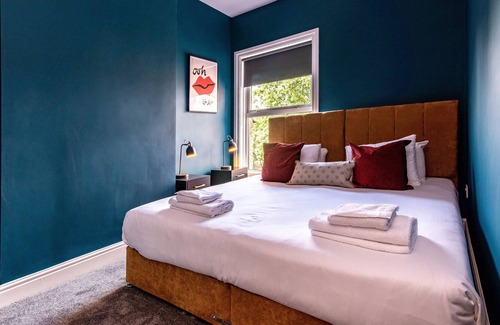 West Bridgford Apartment | West Bridgford 4BR Terraced Gem