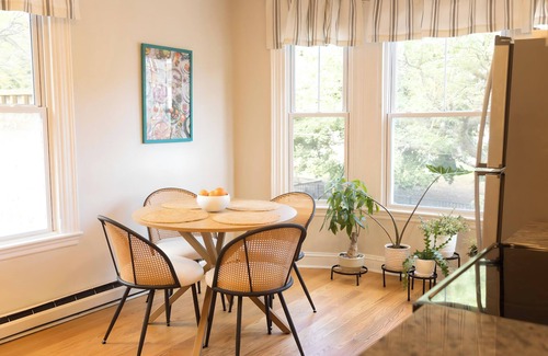 West End Apartment | West End Bright Spot with Parking.