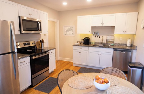 West End Apartment | West End Bright Spot with Parking.