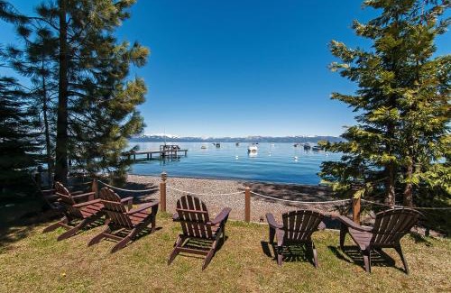 Homewood House | West Lake Serenity with 180-Degree Lake Views