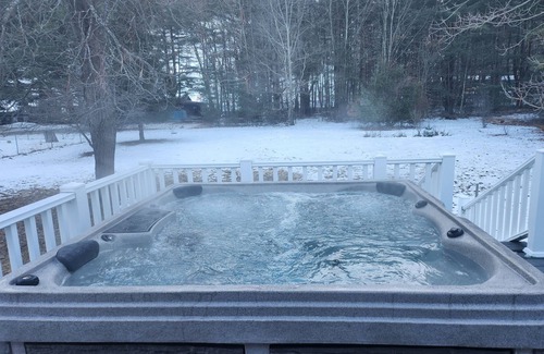 Queensbury House | West Mountain Ski & Adventure Home w/Hot Tubn