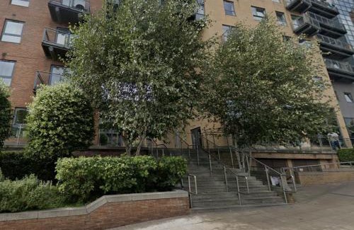 Sheffield City Centre Apartment | West One Panorama, City View, Secure Free Parking, 4pp