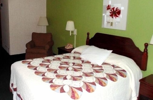 Sandusky Hotel | West Park Inn