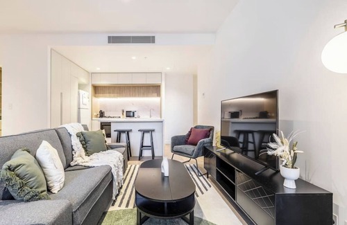 Melbourne Central Business District Apartment | West Side | Explore Downtown Melb in Stylish Apt
