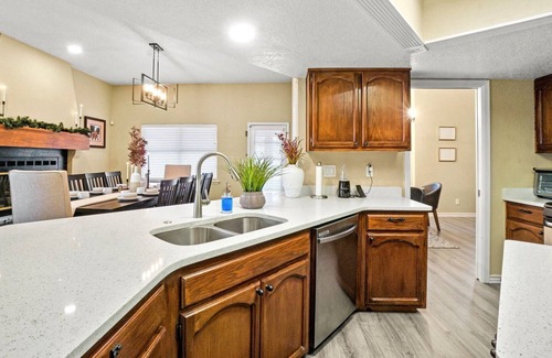 El Paso House | West Spanish Cottage, Heated pool, SOLANA Shops, hiking trails