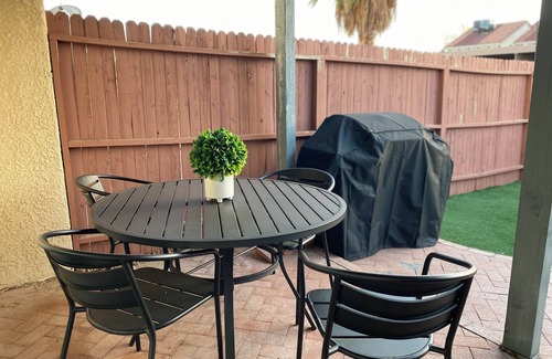 Tucson House | West TwnHm 3b:2.5ba- Sonoran Dsrt Museum-Hiking-Bike-Starr Pass-Saguaro Ntl Park