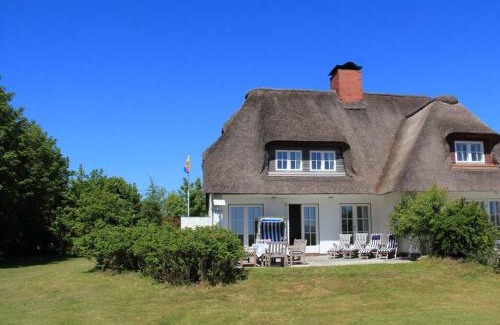 Nieblum House | Westerheide Modern retreat