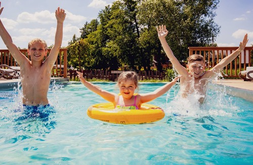 Zator RV Rental | Western Camp Resort