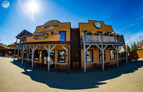 Zator RV Rental | Western Camp Resort