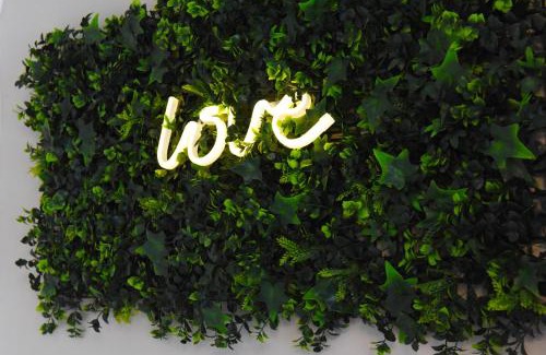 Canterbury Apartment | Westgate House - 5 bedroom newly renovated house with hot tub & private parking