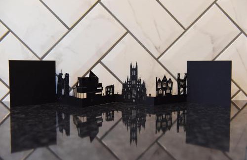 Canterbury Apartment | Westgate House - 5 bedroom newly renovated house with hot tub & private parking