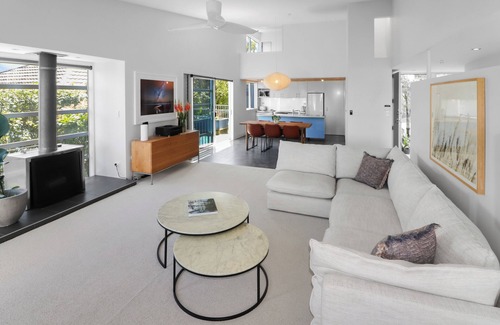 Western Springs Villa | Westmere Wonder l Gorgeous 3 Bed Home inc. View
