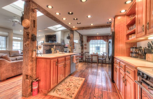 Weston House | Weston Gem - 16m to Okemo Hottub Gameroom Office