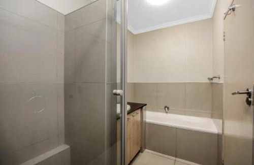 Sandown Apartment | Westpoint Heart of gold