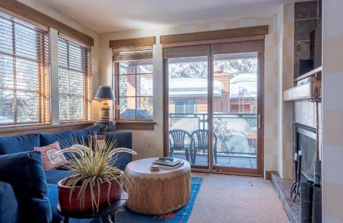 Ketchum House | Westridge Condo 27