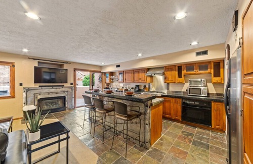 Moab South Valley Condo | Westwater Hideaway - Three Master Suites!
