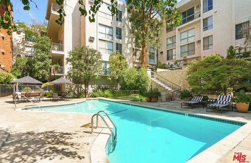 Westwood Condo | Westwood Oasis - 1BR + Loft Office w/Pool & Gym