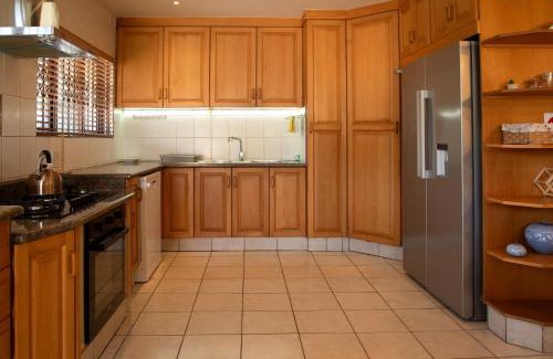 Sea Park House | whales tail