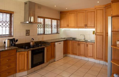 Sea Park House | whales tail