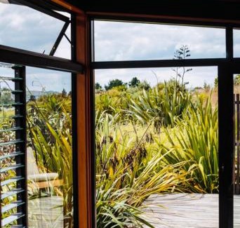 Raglan House | Whare Tatū