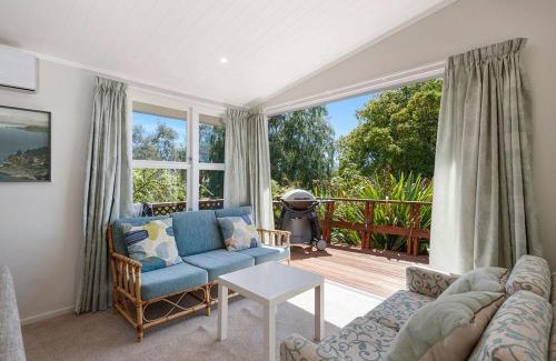 Wharewaka House | Wharewaka Hideaway - Wharewaka Holiday Home