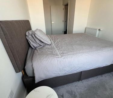 Gascoigne Apartment | Wharf Side One Bed Apartment