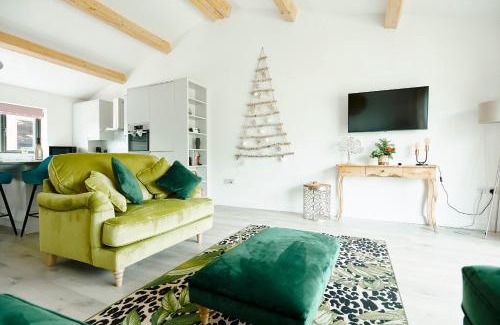 Settle House | Whernside Lodge