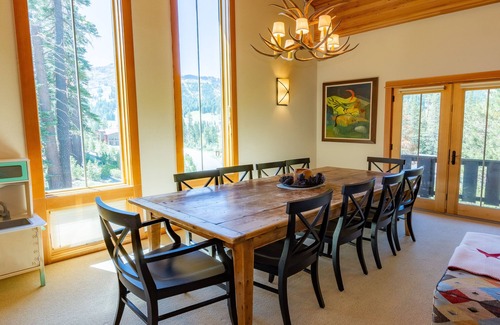 Juniper Ridge House | Whiskey Slide 4 Bedroom with Expansive View of Kirkwood
