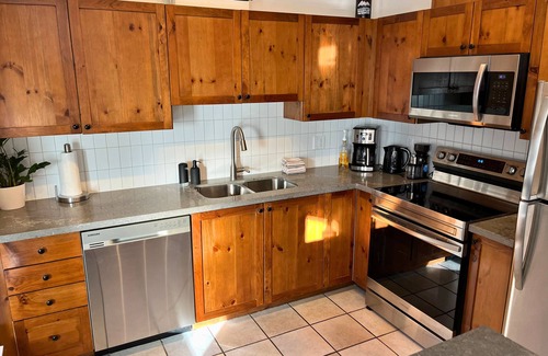 Village North House | Whistler Village | 2BR/2BA Condo | Hot Tub + Pool | Walk to Lifts | FREE Parking